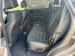 2017 Kia Sorento 3.3L EX - Interior Rear Seat Image